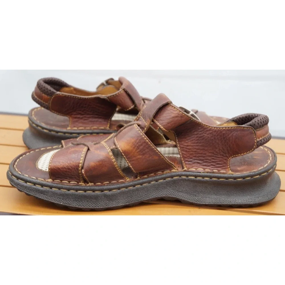 Men's Born Brown Leather Fisherman buckle strap sandals US 11 EU 45 Comfort